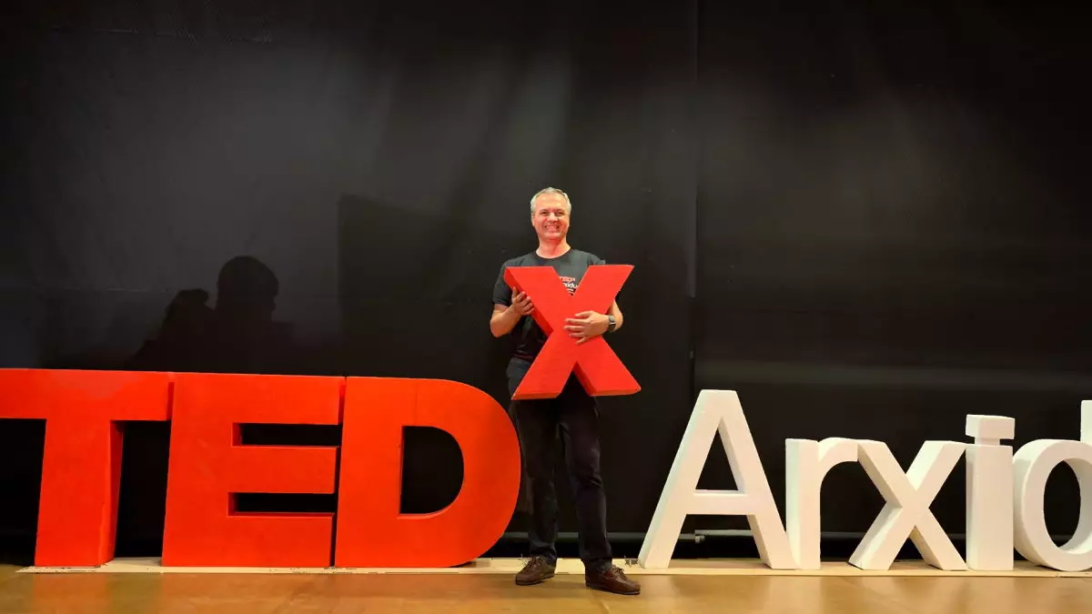 Altruistic but not unrewarding