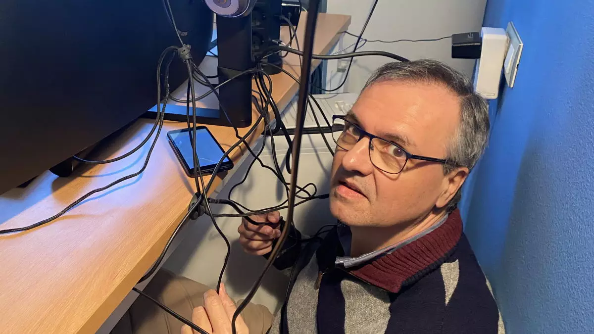 Quoting between cables